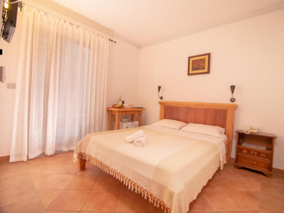 Apartments And Rooms Levantin Inn Sveti Stefan Exterior foto