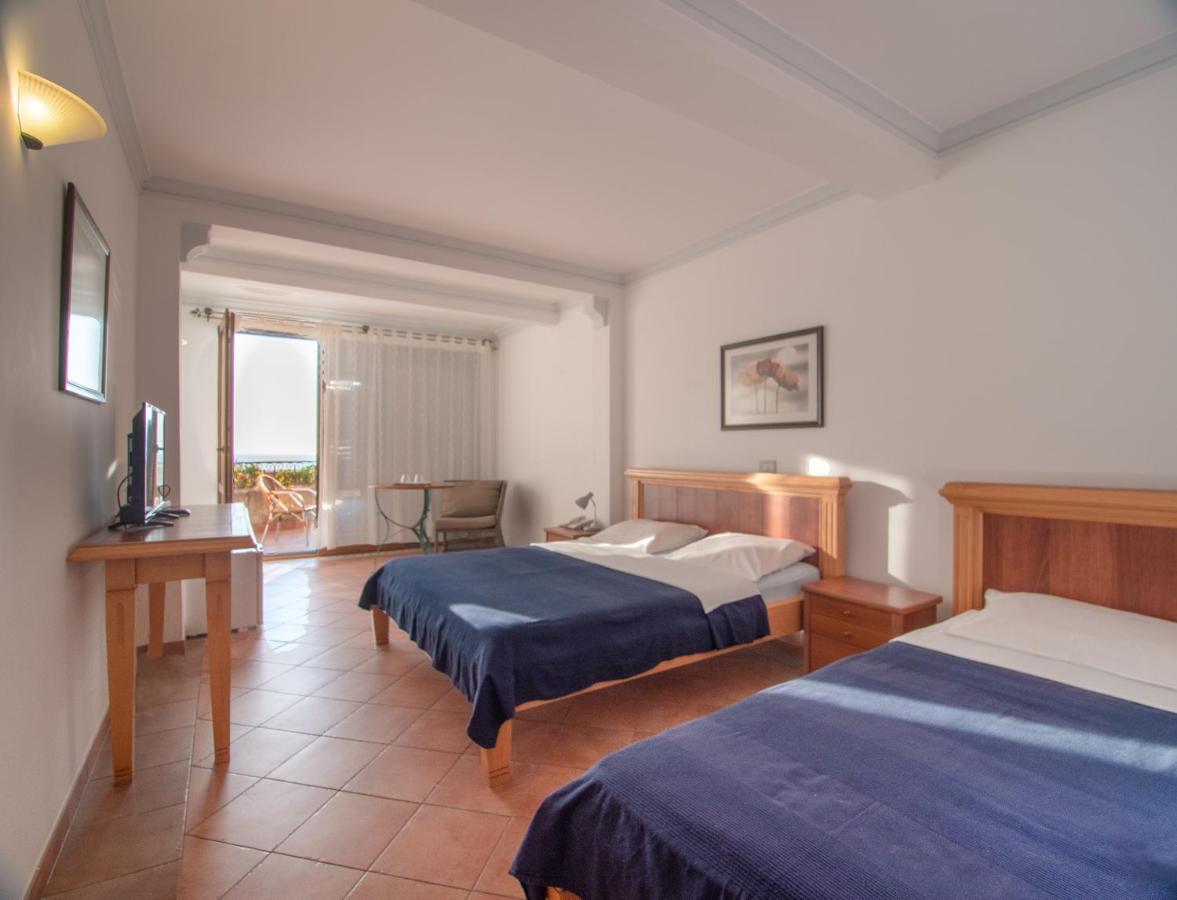 Apartments And Rooms Levantin Inn Sveti Stefan Exterior foto