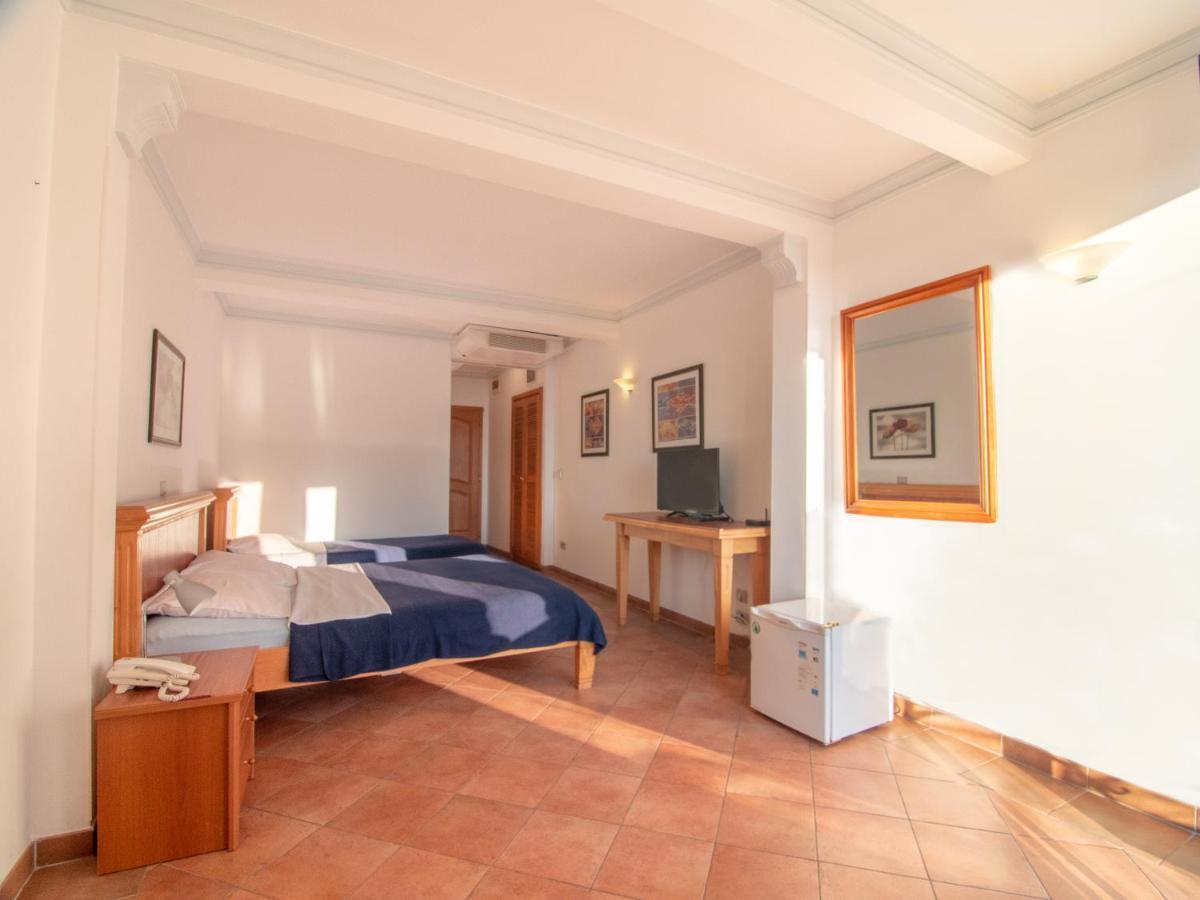 Apartments And Rooms Levantin Inn Sveti Stefan Exterior foto