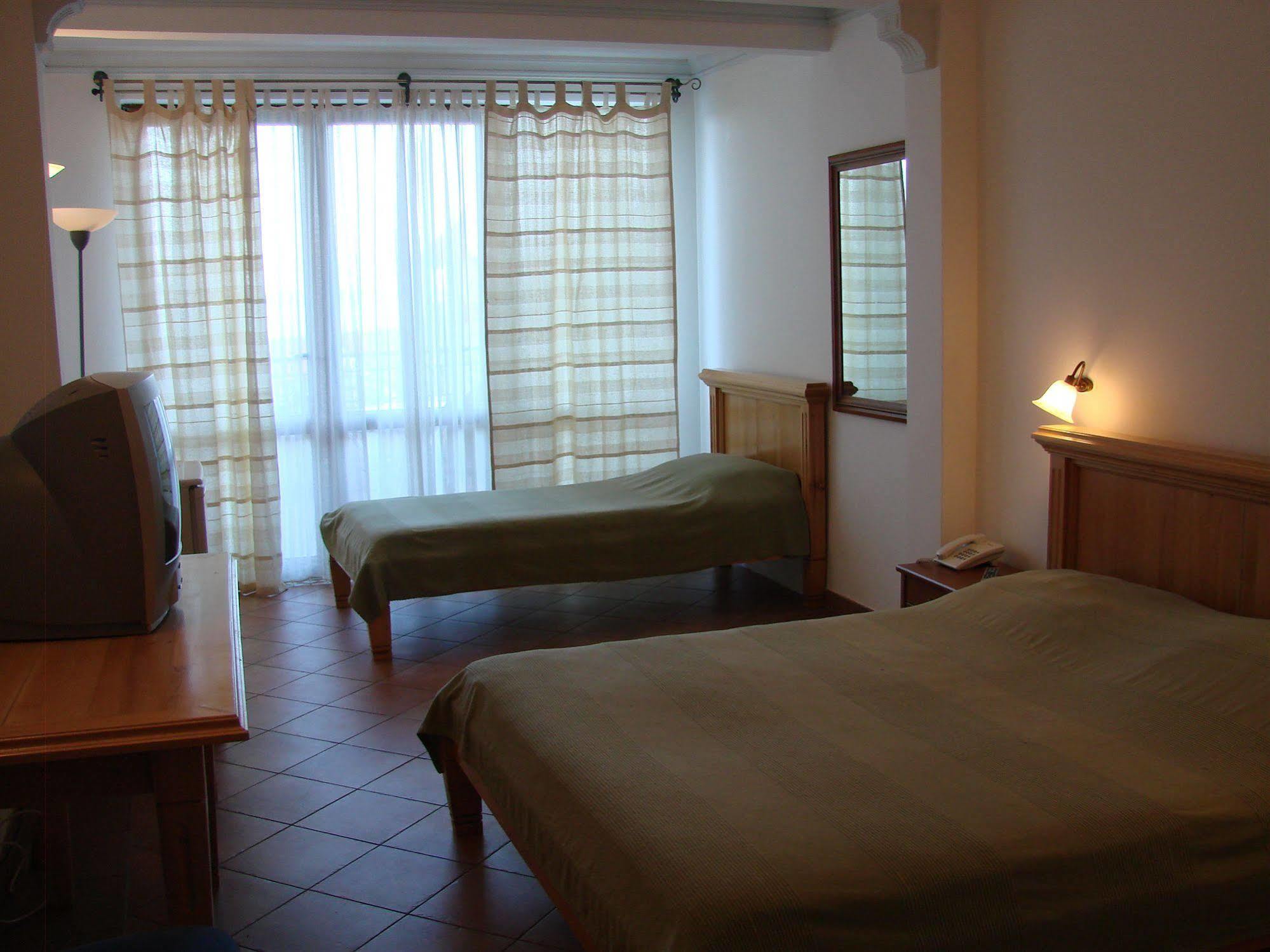 Apartments And Rooms Levantin Inn Sveti Stefan Exterior foto